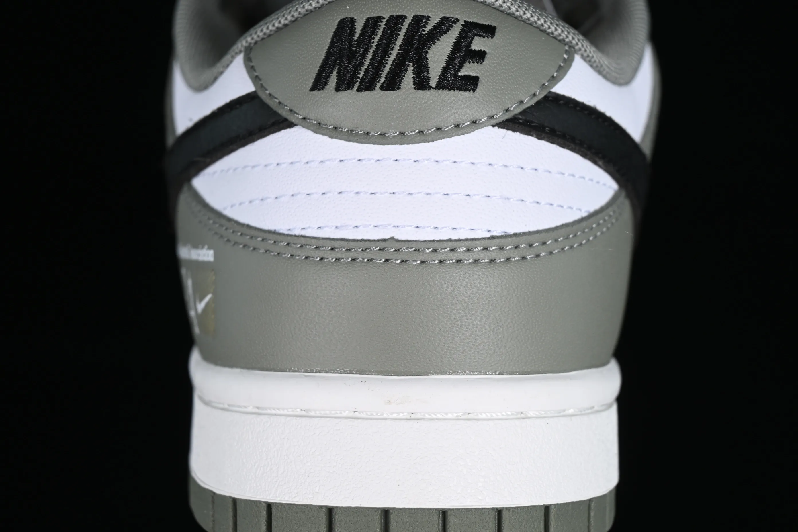 All Categories Nk SB Dunk Series Nk SB Dunk Low Low-top sneakers N version Nk Dunk Low "Paris" NBA Paris Game SB low-top casual sneakers FZ4624-001